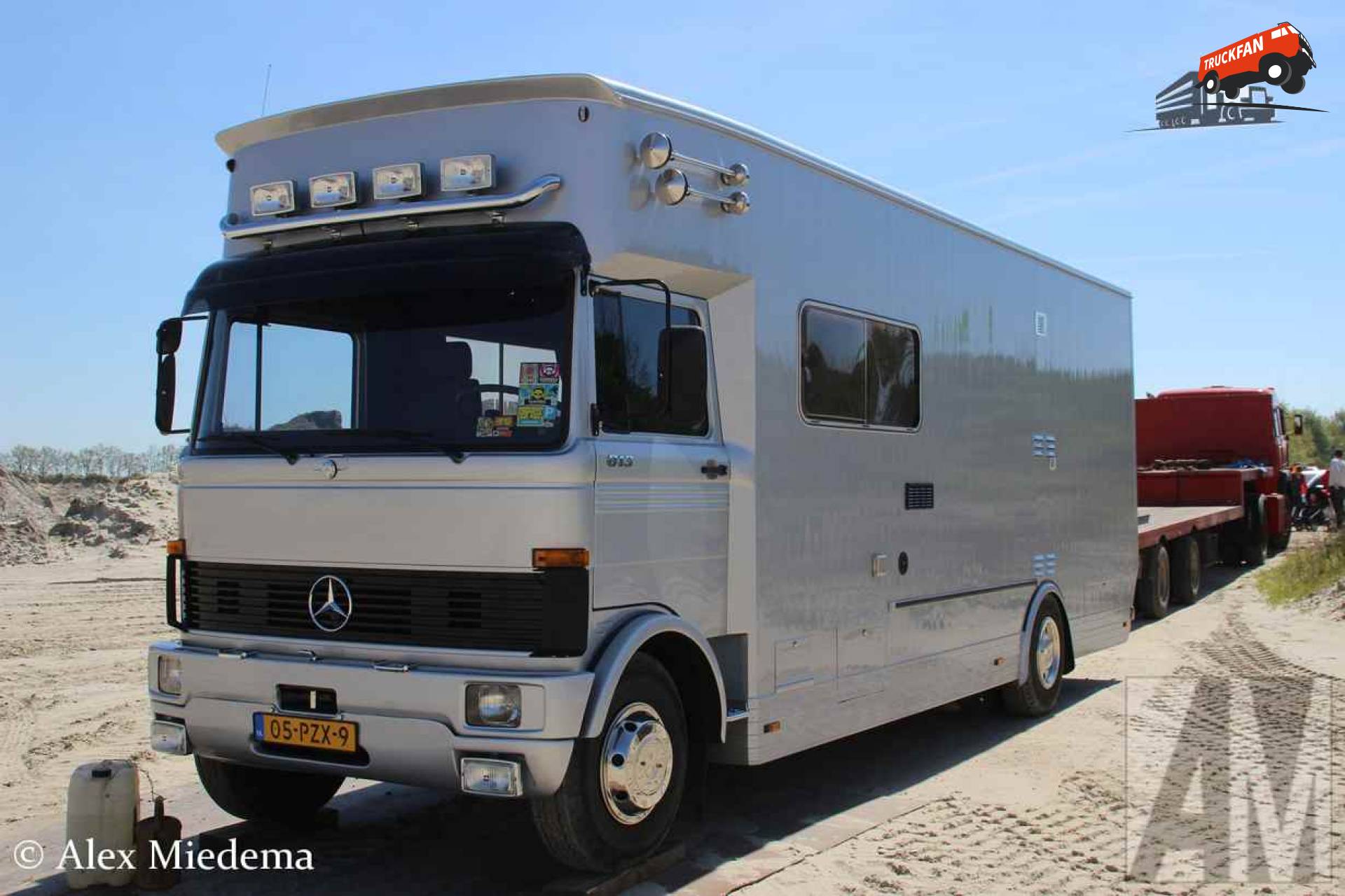 Mercedes-Benz LP