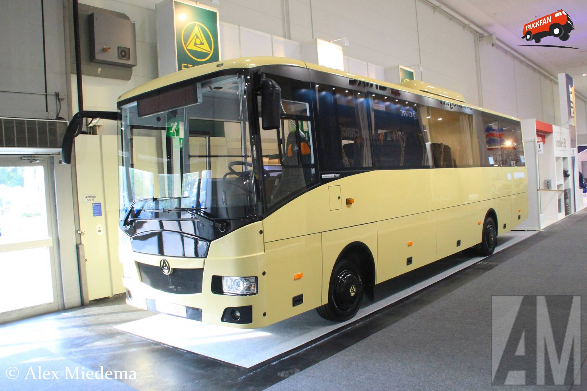 Etalon bus