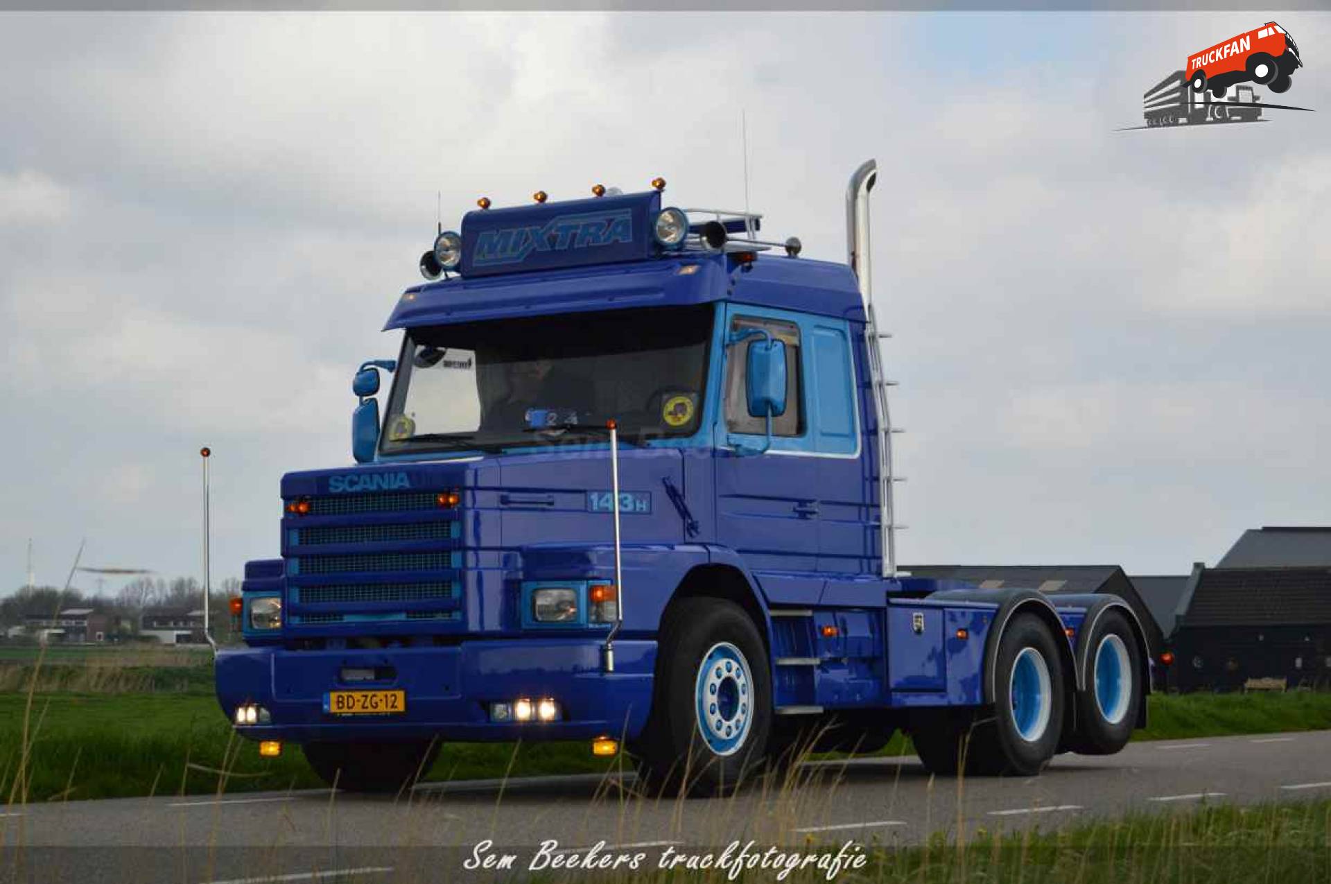 Scania T143