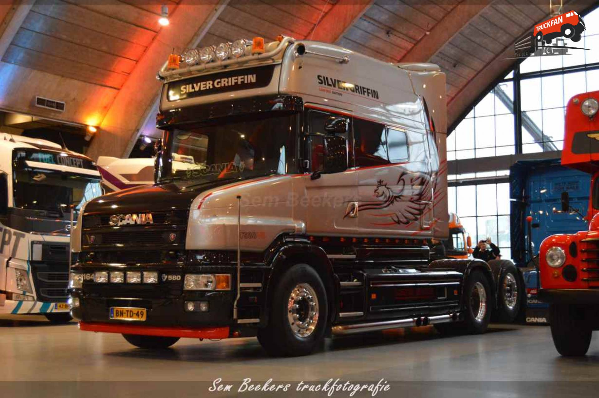 Scania T164