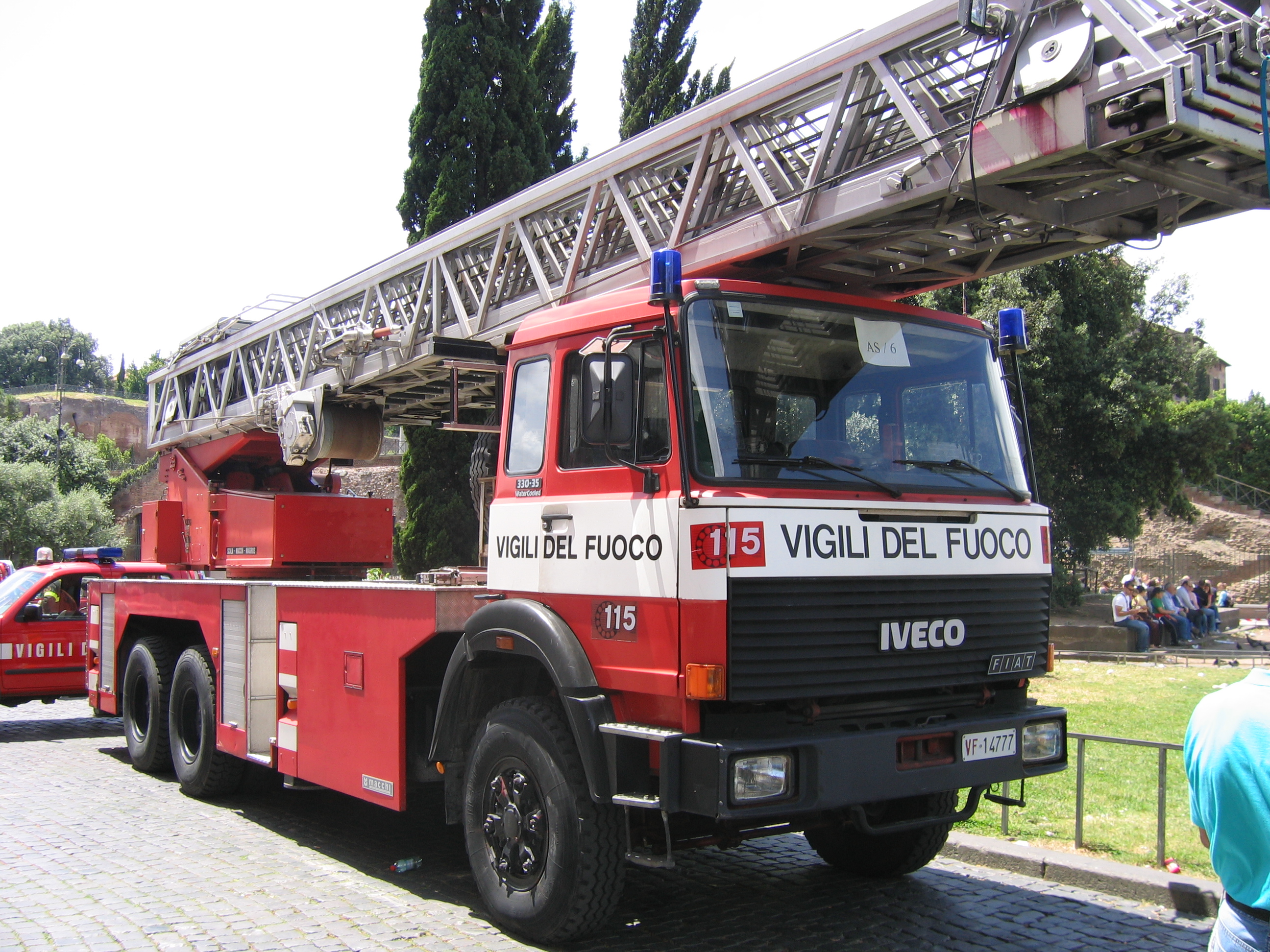 Iveco-FIAT 330-35