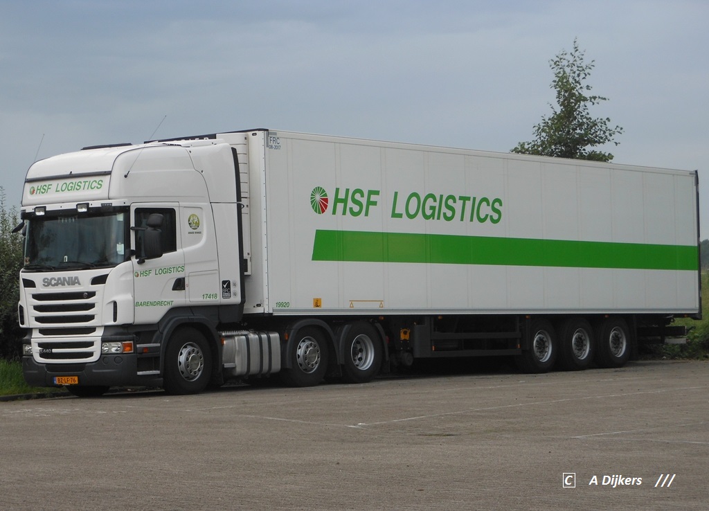 Scania R440 HSF Logistics Barendrecht HSF Logistics Barendrecht B.V. is enkele jaren geleden gestart met een nieuw concept in de markt van koeltransport van groente en fruit naar het Verenigd Koninkrijk. We moeten helaas constateren dat, ondanks alle inspanningen, deze aanpak niet heeft geleid tot een winstgevende onderneming. Er is op korte of middellange termijn ook geen zicht op rendementsherstel. Wij hebben daarom de beslissing genomen om de ondernemingsactiviteiten te stoppen per 1 januari 2016. De lopende opdrachten zullen worden aangenomen tot en met laaddatum 31 december 2015. Mocht u nadere vragen / opmerkingen hebben naar aanleiding van deze mededeling , dan kunt u contact opnemen met de accountmanager.HSF Logistics Barendrecht B.V. is enkele jaren geleden gestart met een nieuw concept in de markt van koeltransport van groente en fruit naar het Verenigd Koninkrijk. We moeten helaas constateren dat, ondanks alle inspanningen, deze aanpak niet heeft geleid tot een winstgevende onderneming. Er is op korte of middellange termijn ook geen zicht op rendementsherstel. Wij hebben daarom de beslissing genomen om de ondernemingsactiviteiten te stoppen per 1 januari 2016. De lopende opdrachten zullen worden aangenomen tot en met laaddatum 31 december 2015. Mocht u nadere vragen / opmerkingen hebben naar aanleiding van deze mededeling , dan kunt u contact opnemen met de accountmanager.HSF Logistics Barendrecht B.V. is enkele jaren geleden gestart met een nieuw concept in de markt van koeltransport van groente en fruit naar het Verenigd Koninkrijk. We moeten helaas constateren dat, ondanks alle inspanningen, deze aanpak niet heeft geleid tot een winstgevende onderneming. Er is op korte of middellange termijn ook geen zicht op rendementsherstel. Wij hebben daarom de beslissing genomen om de ondernemingsactiviteiten te stoppen per 1 januari 2016. De lopende opdrachten zullen worden aangenomen tot en met laaddatum 31 december 2015. Mocht u nadere vragen / opmerkingen hebben naar aanleiding van deze mededeling , dan kunt u contact opnemen met de accountmanager.HSF Logistics Barendrecht B.V. is enkele jaren geleden gestart met een nieuw concept in de markt van koeltransport van groente en fruit naar het Verenigd Koninkrijk. We moeten helaas constateren dat, ondanks alle inspanningen, deze aanpak niet heeft geleid tot een winstgevende onderneming. Er is op korte of middellange termijn ook geen zicht op rendementsherstel. Wij hebben daarom de beslissing genomen om de ondernemingsactiviteiten te stoppen per 1 januari 2016. De lopende opdrachten zullen worden aangenomen tot en met laaddatum 31 december 2015. Mocht u nadere vragen / opmerkingen hebben naar aanleiding van deze mededeling , dan kunt u contact opnemen met de accountmanager.